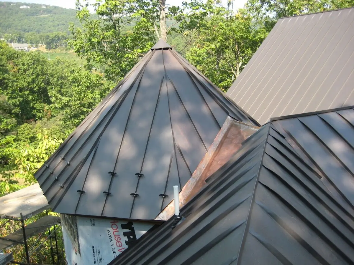 Professional Roof Tarp Installation by Craftsman Roofing in Tory Corner